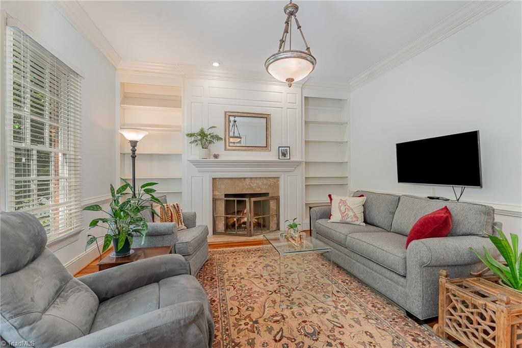 515 Daybreak Square N