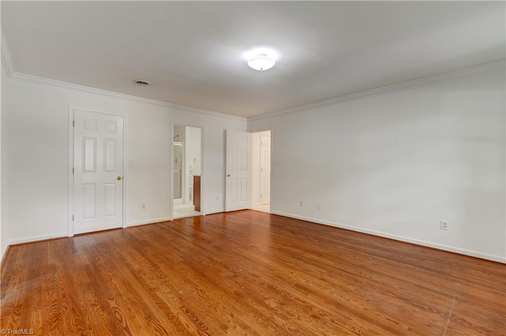 3802 Round Hill Road