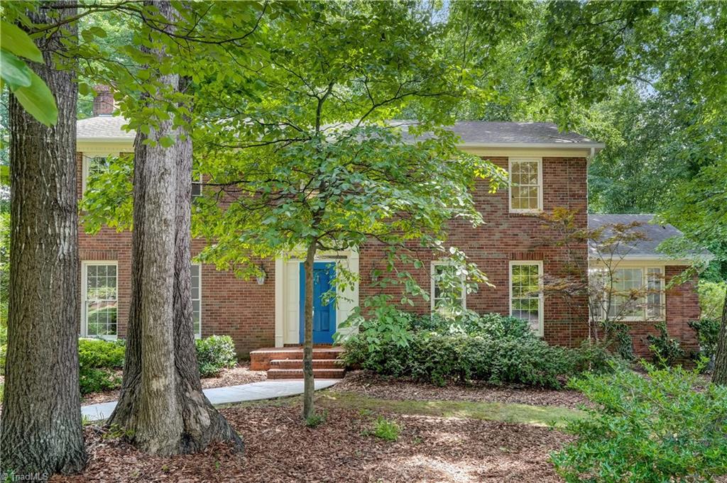 3802 Round Hill Road