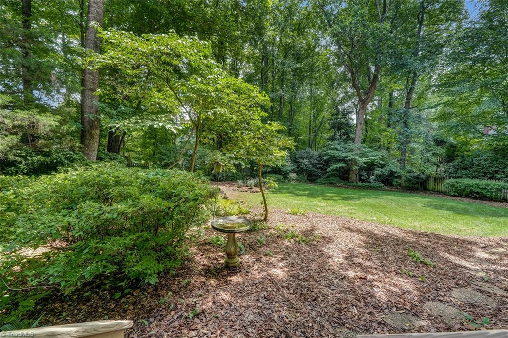 3802 Round Hill Road