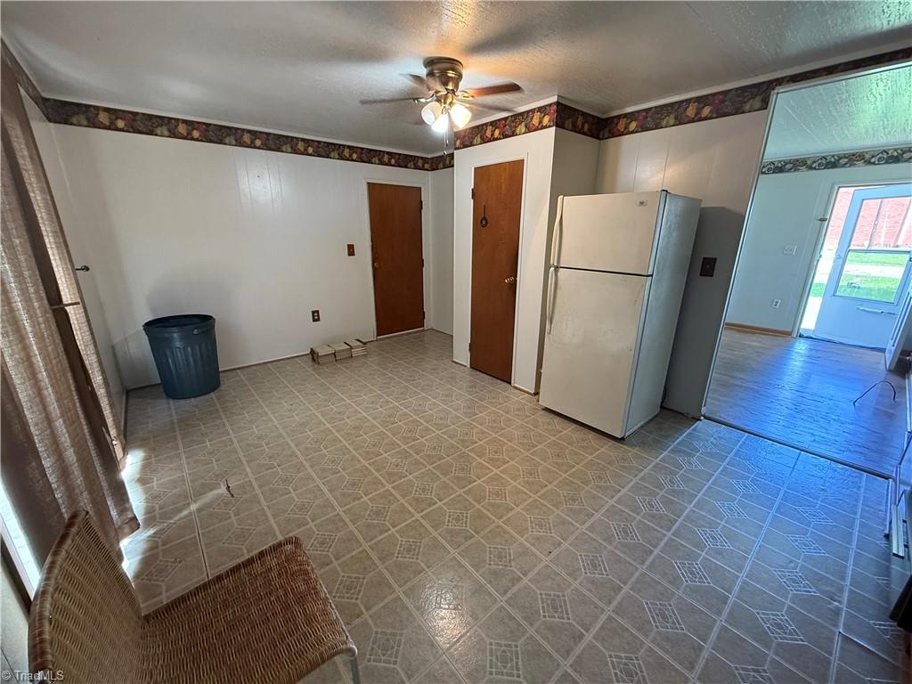 1010 Springwood Avenue