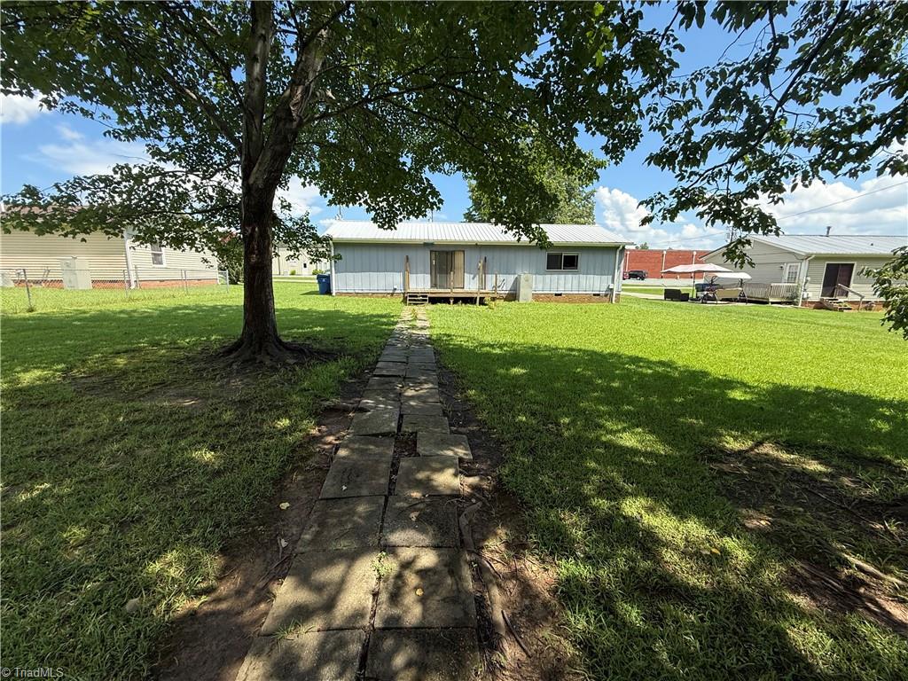 1010 Springwood Avenue