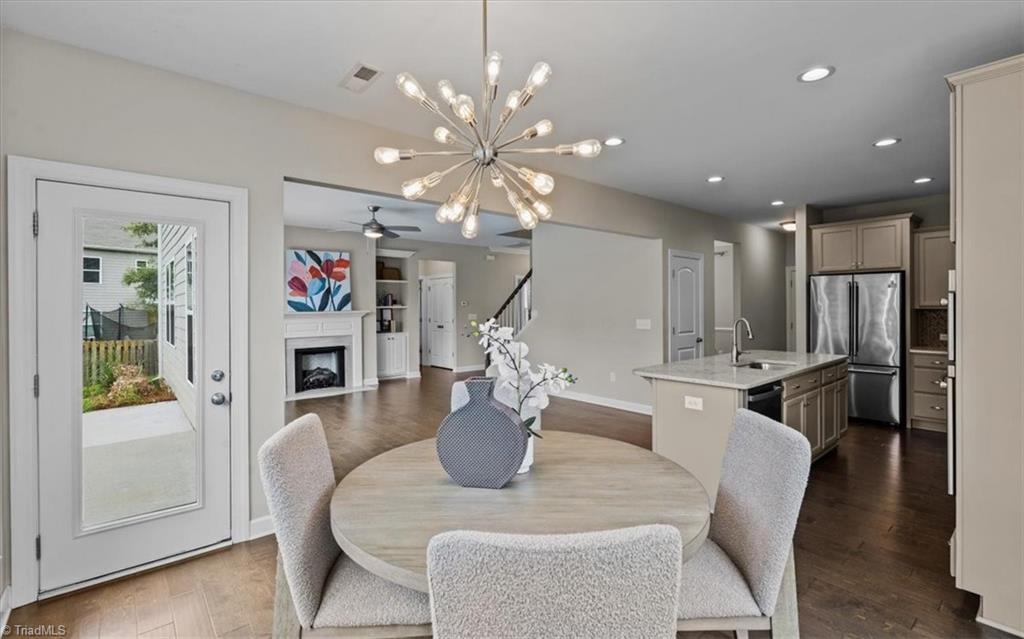 802 Blue Moon Court