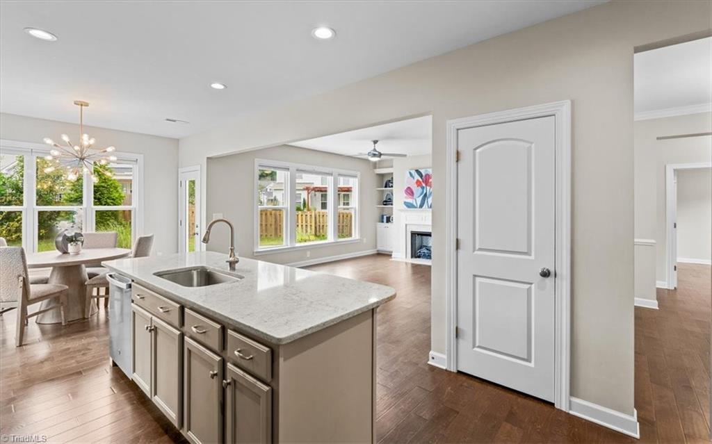 802 Blue Moon Court