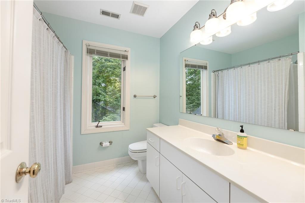 1215 Foxfire Drive, Greensboro