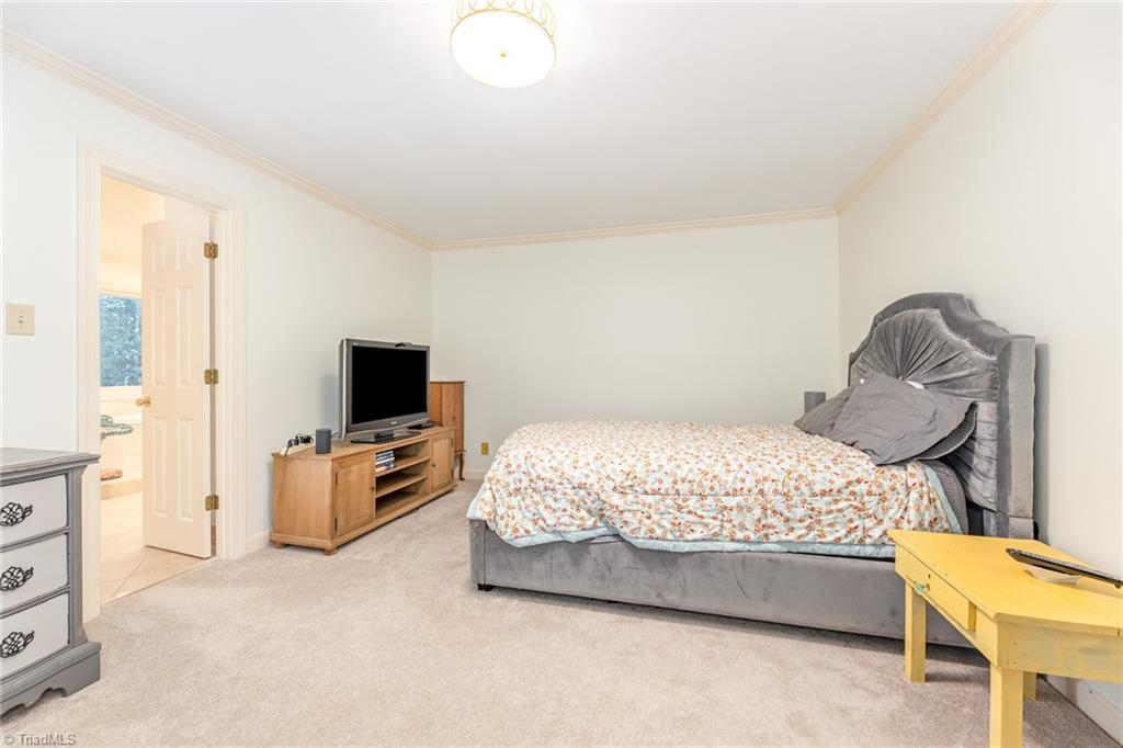 1215 Foxfire Drive, Greensboro