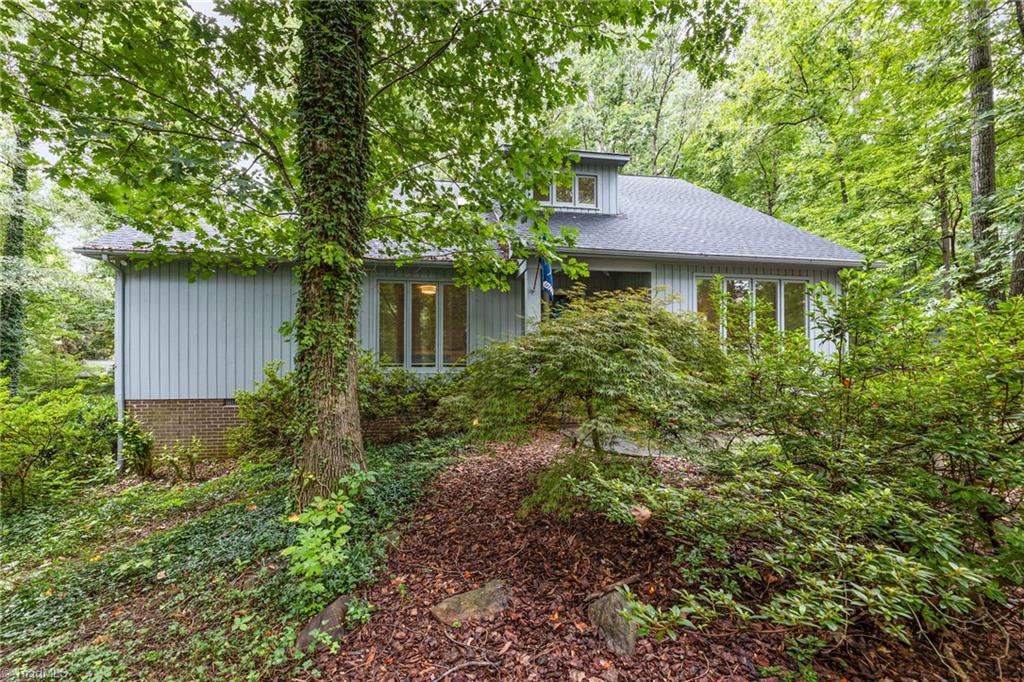 1215 Foxfire Drive, Greensboro