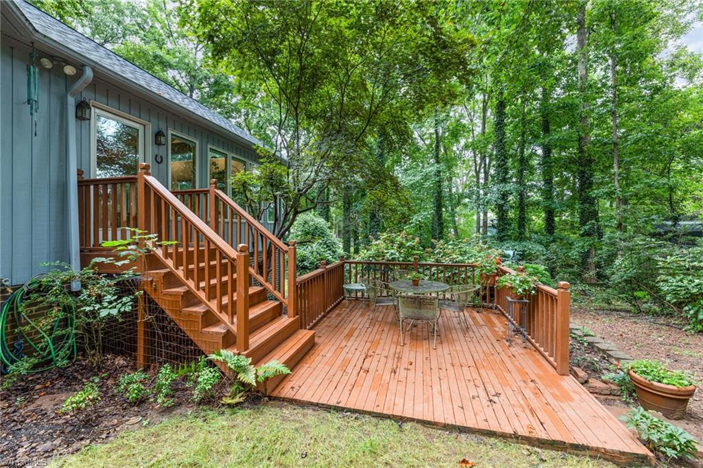 1215 Foxfire Drive, Greensboro