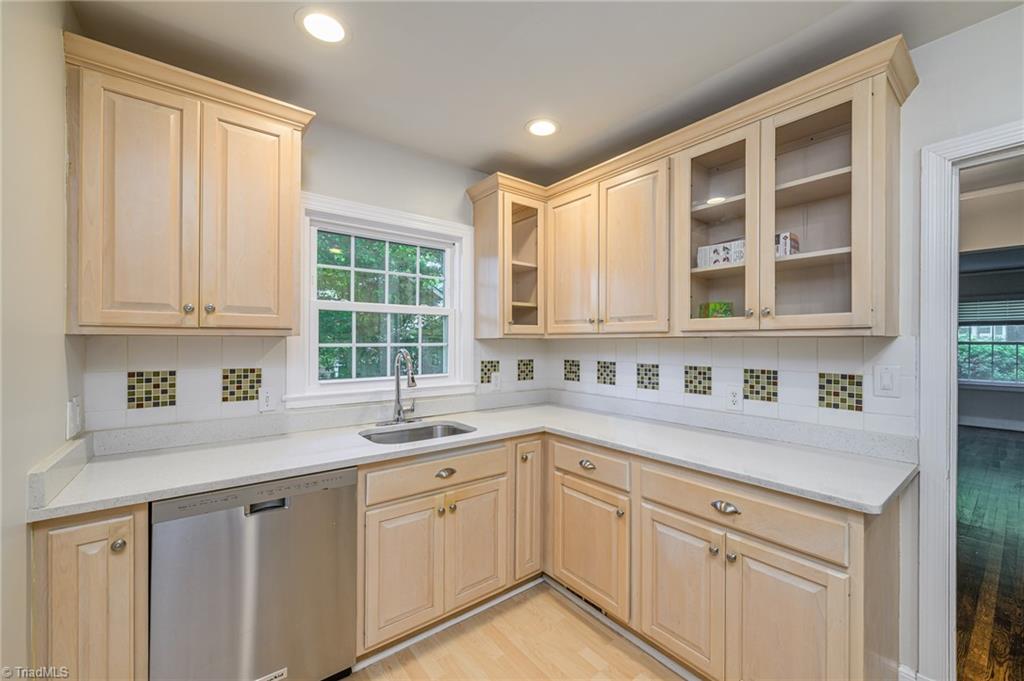 2410 Princess Ann Street