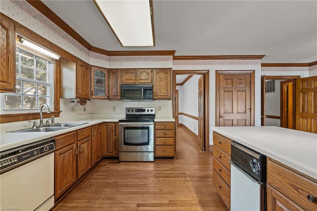 3502 Crosstimbers Drive