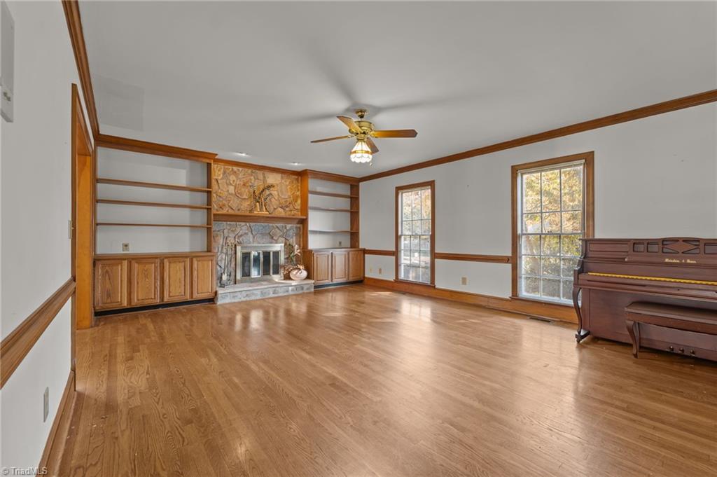 3502 Crosstimbers Drive