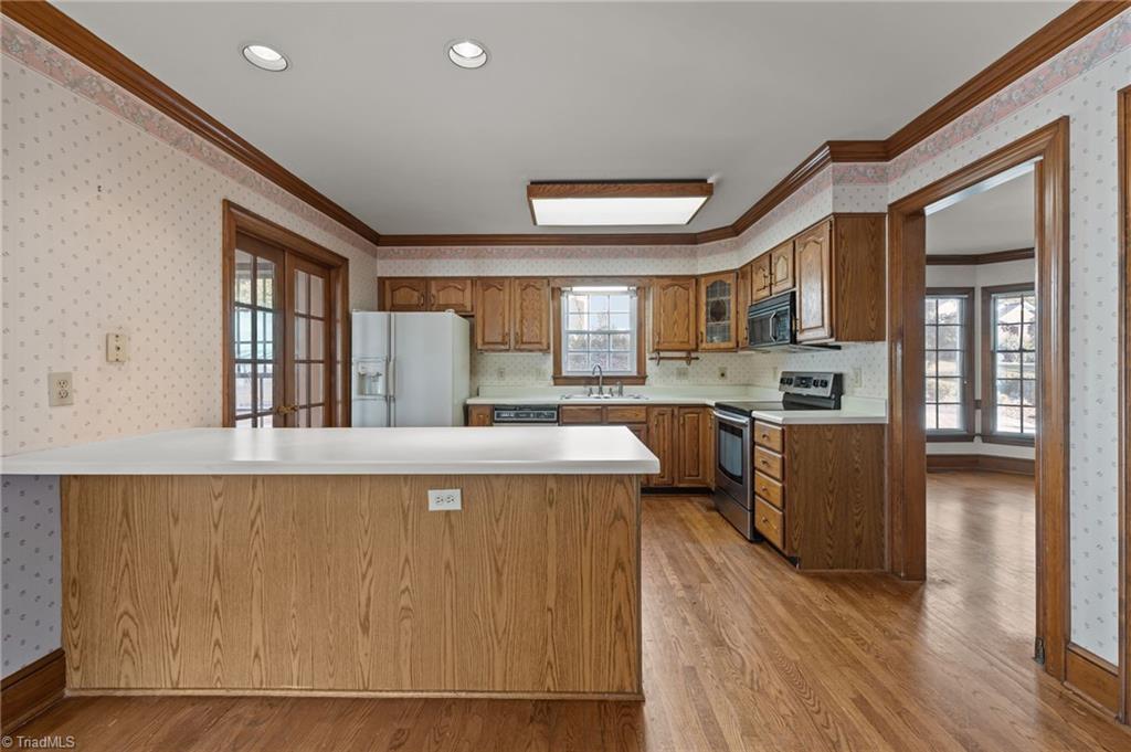 3502 Crosstimbers Drive