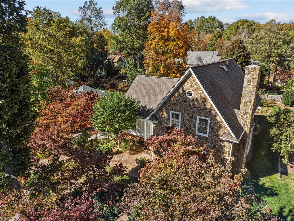 3502 Crosstimbers Drive