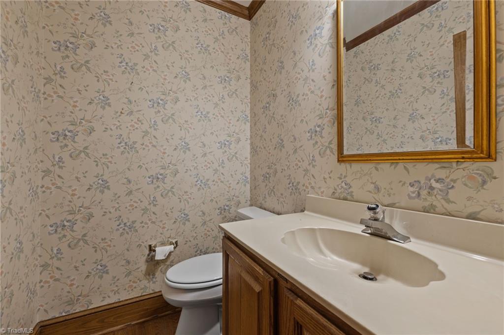 3502 Crosstimbers Drive