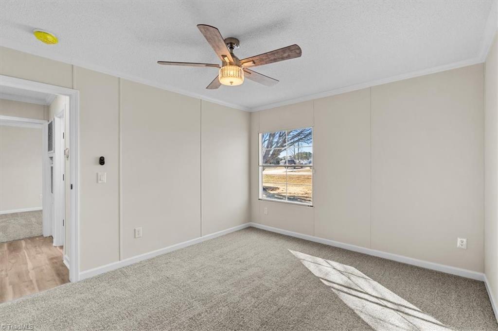 5489 Hitching Post Drive