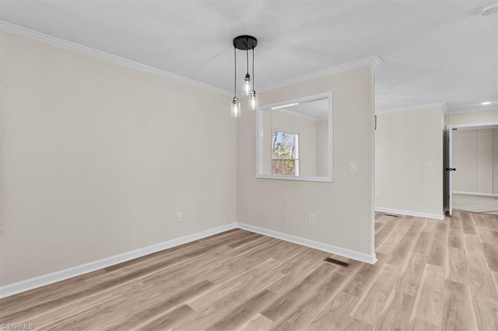 5489 Hitching Post Drive