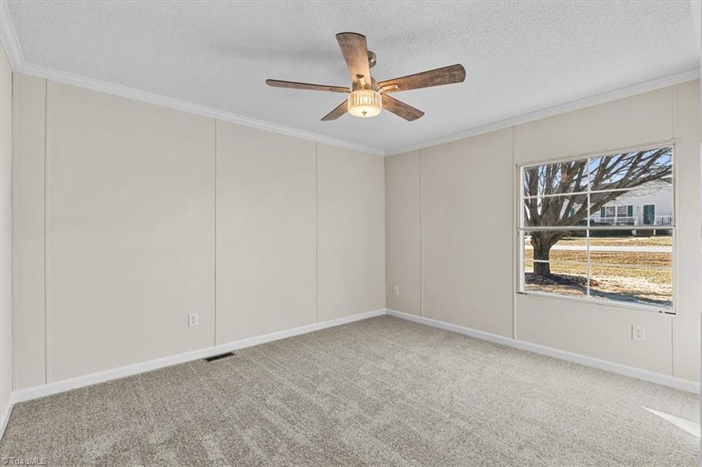 5489 Hitching Post Drive