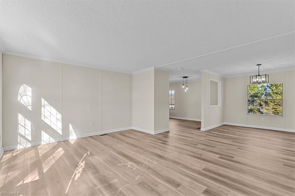 5489 Hitching Post Drive