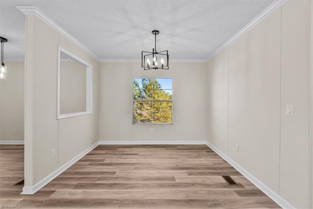 5489 Hitching Post Drive