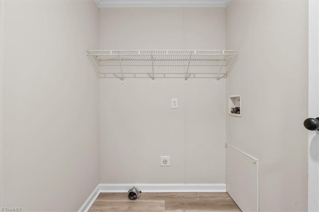 5489 Hitching Post Drive