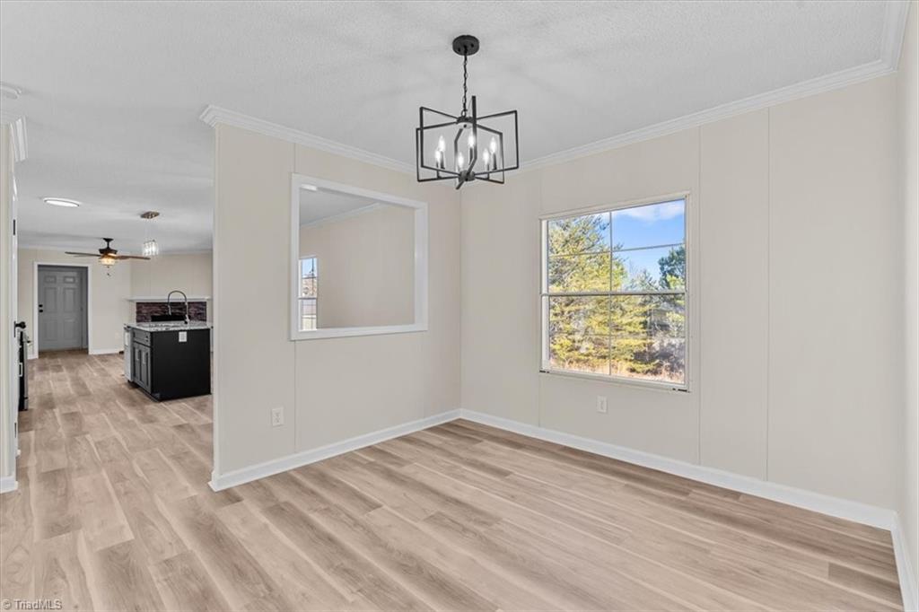 5489 Hitching Post Drive