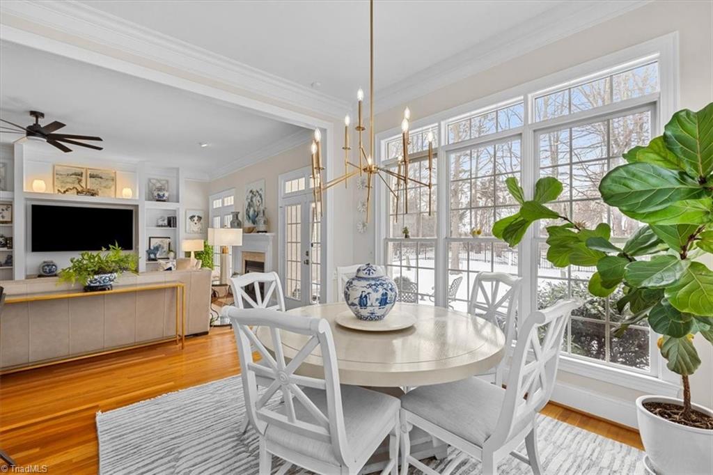 5027 Warm Springs Point