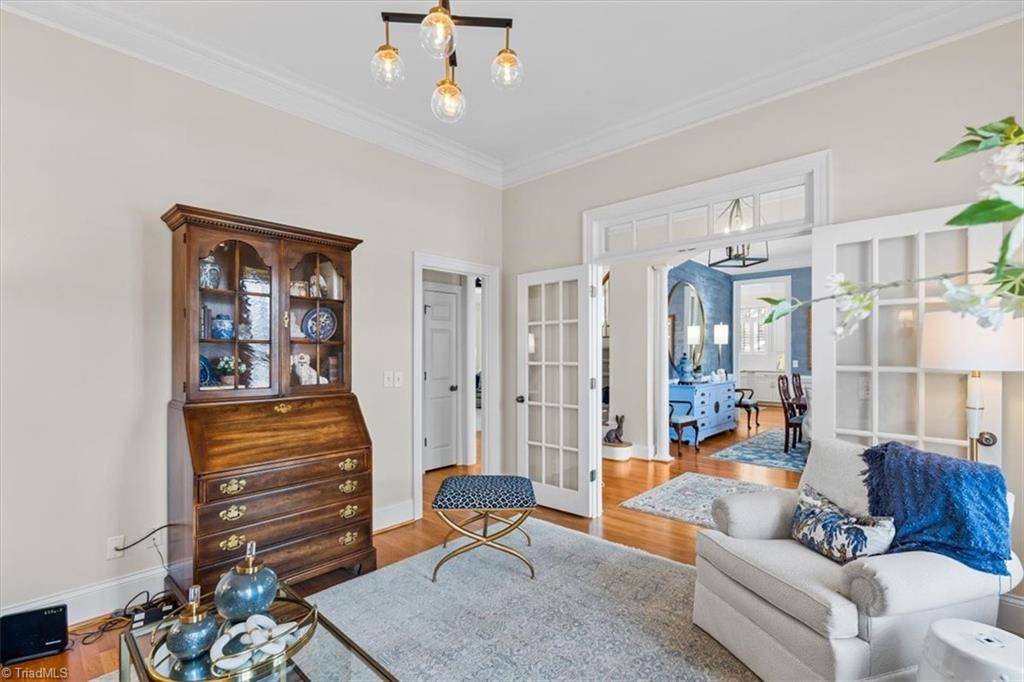 5027 Warm Springs Point