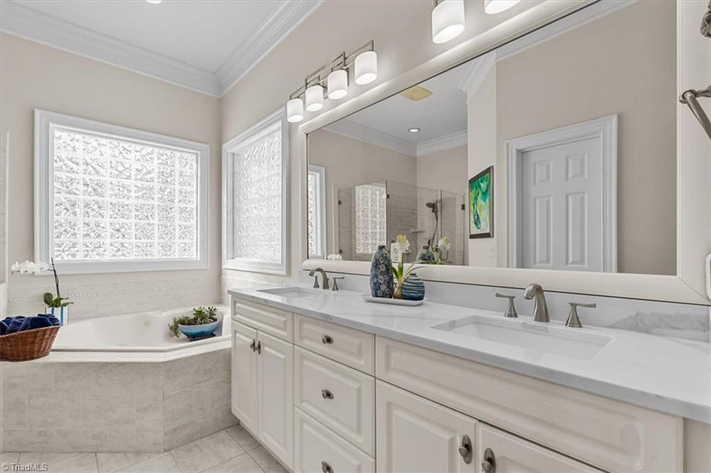 5027 Warm Springs Point