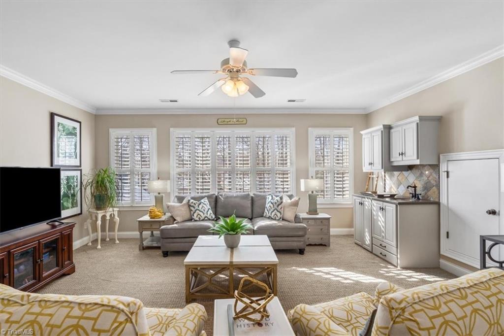 5027 Warm Springs Point