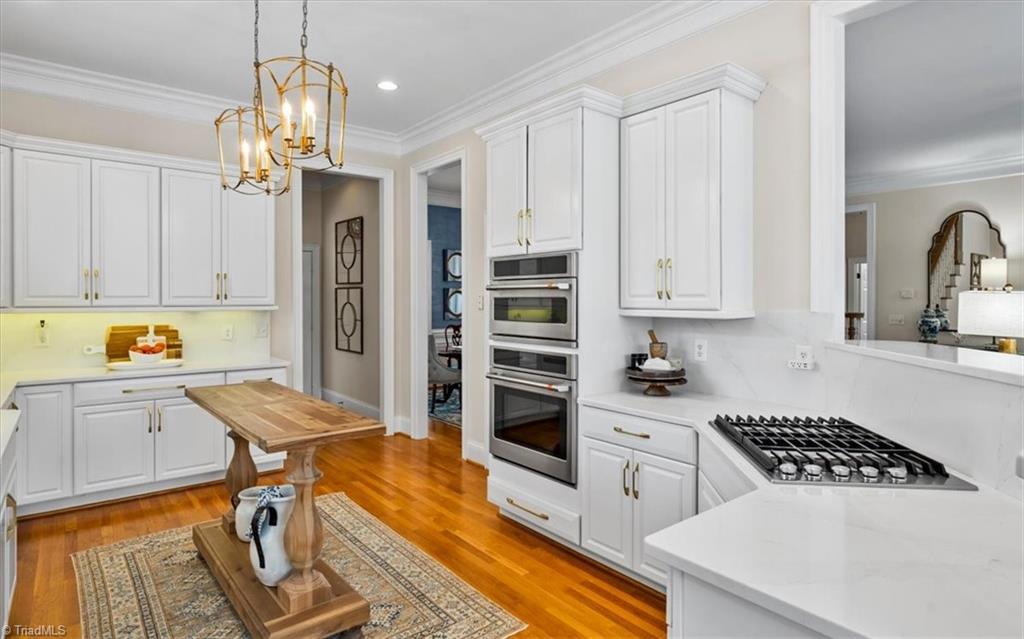 5027 Warm Springs Point