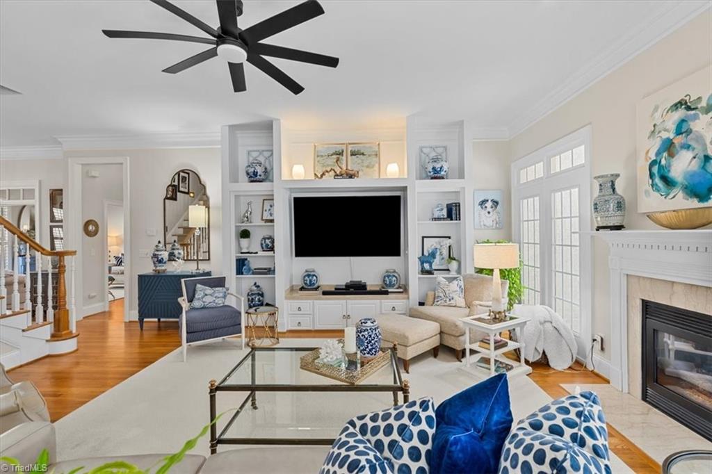 5027 Warm Springs Point