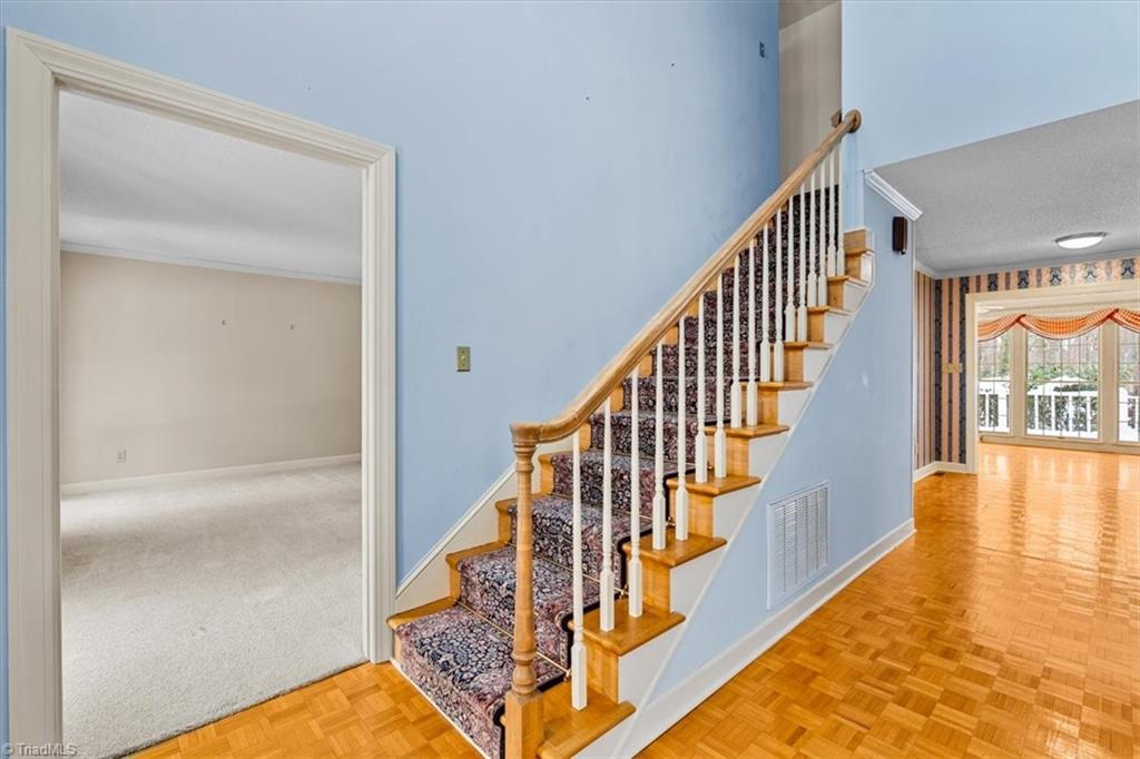 1616 Heathcliff Road