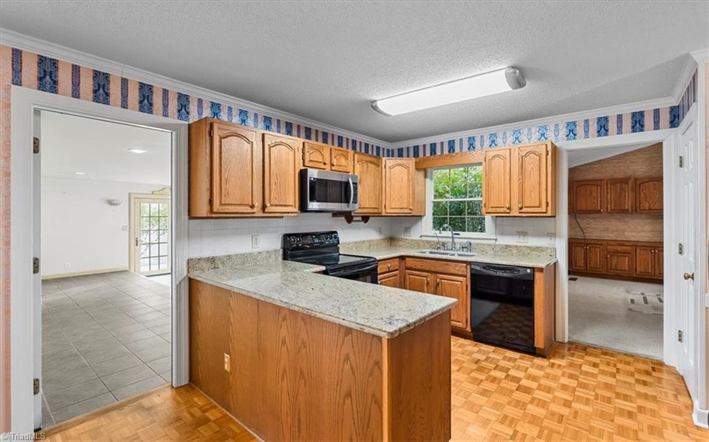 1616 Heathcliff Road