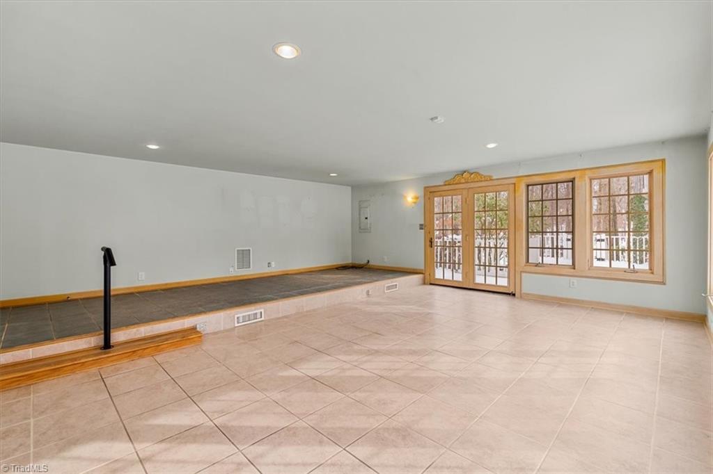 1616 Heathcliff Road