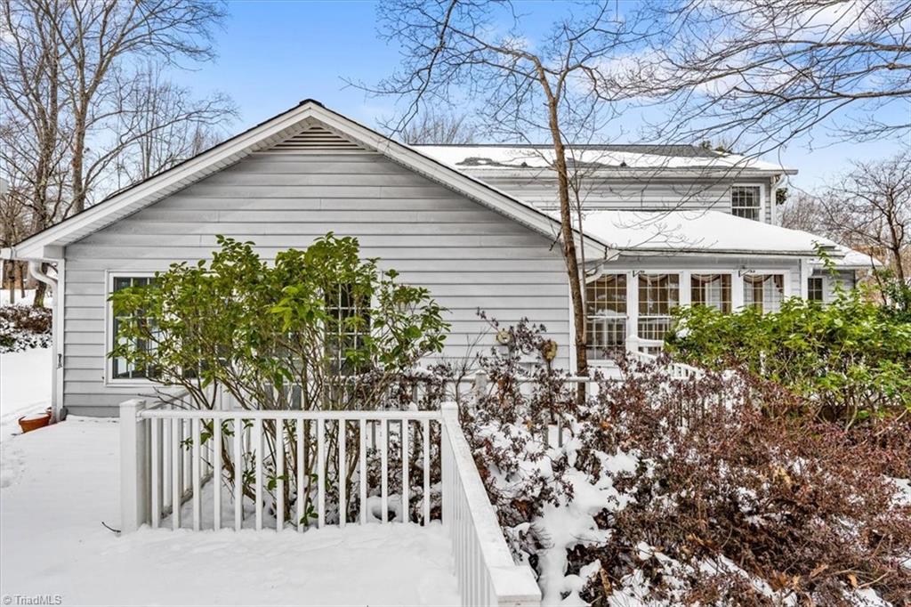 1616 Heathcliff Road