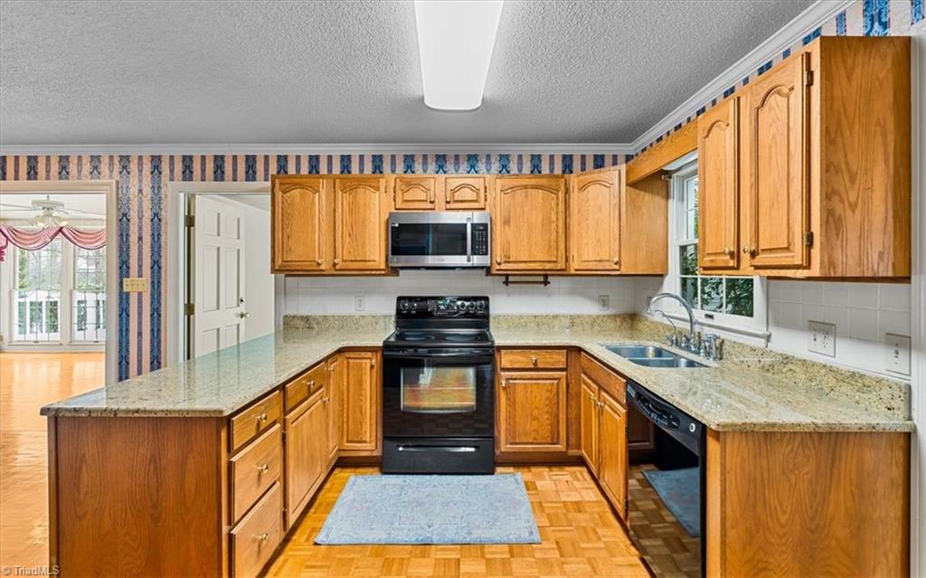 1616 Heathcliff Road