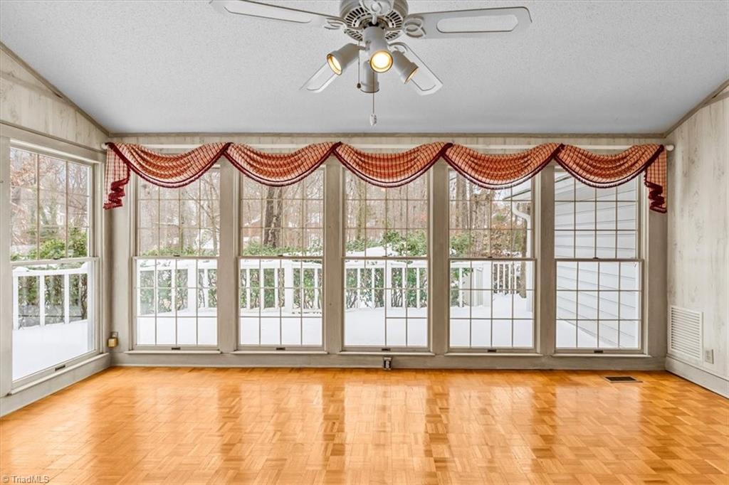 1616 Heathcliff Road