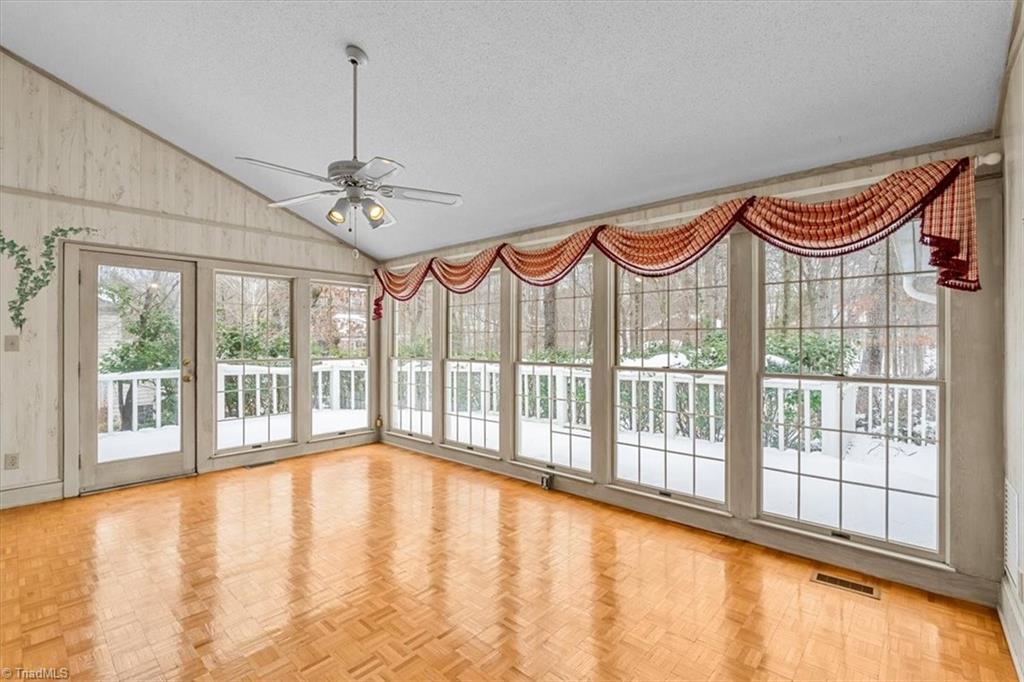 1616 Heathcliff Road