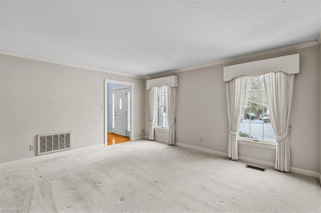 1616 Heathcliff Road