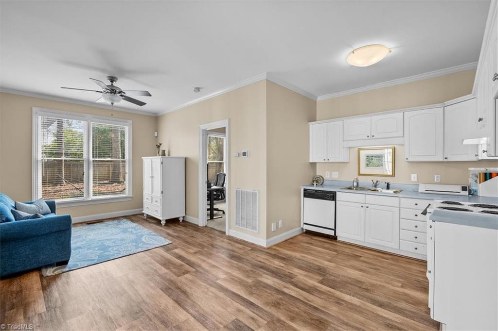 4102 Westmount Drive