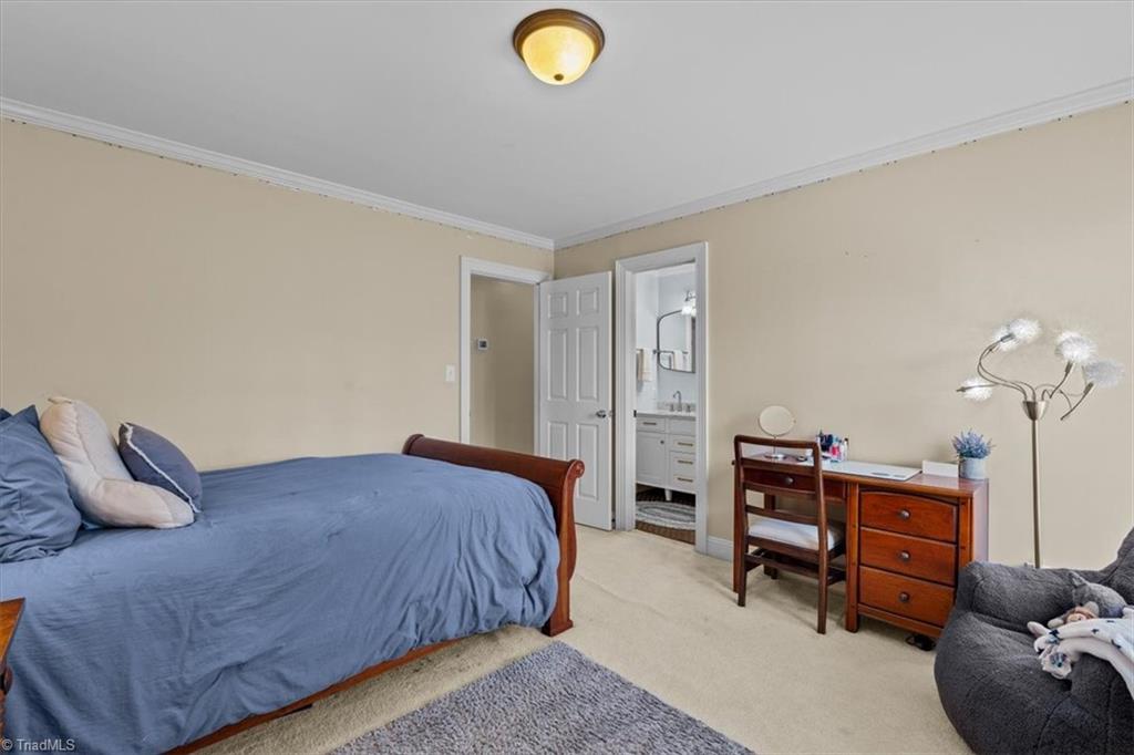 4102 Westmount Drive