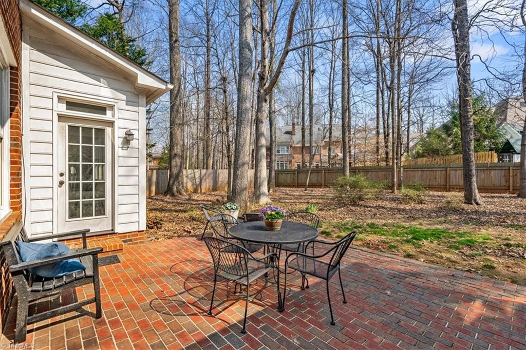 4102 Westmount Drive