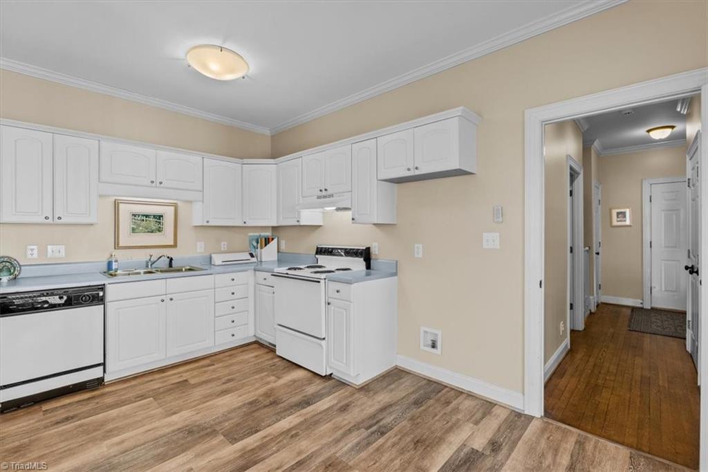 4102 Westmount Drive