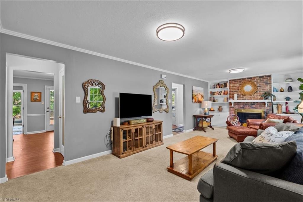 3502 Smoketree Drive