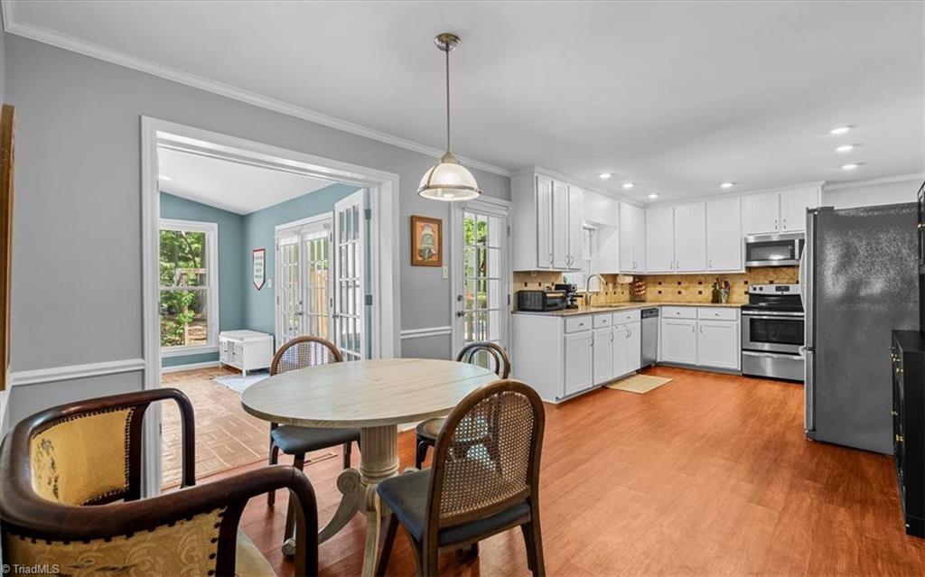3502 Smoketree Drive