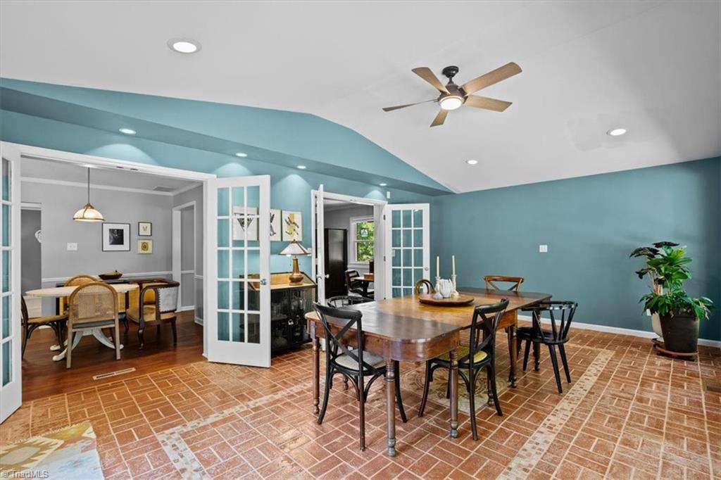 3502 Smoketree Drive