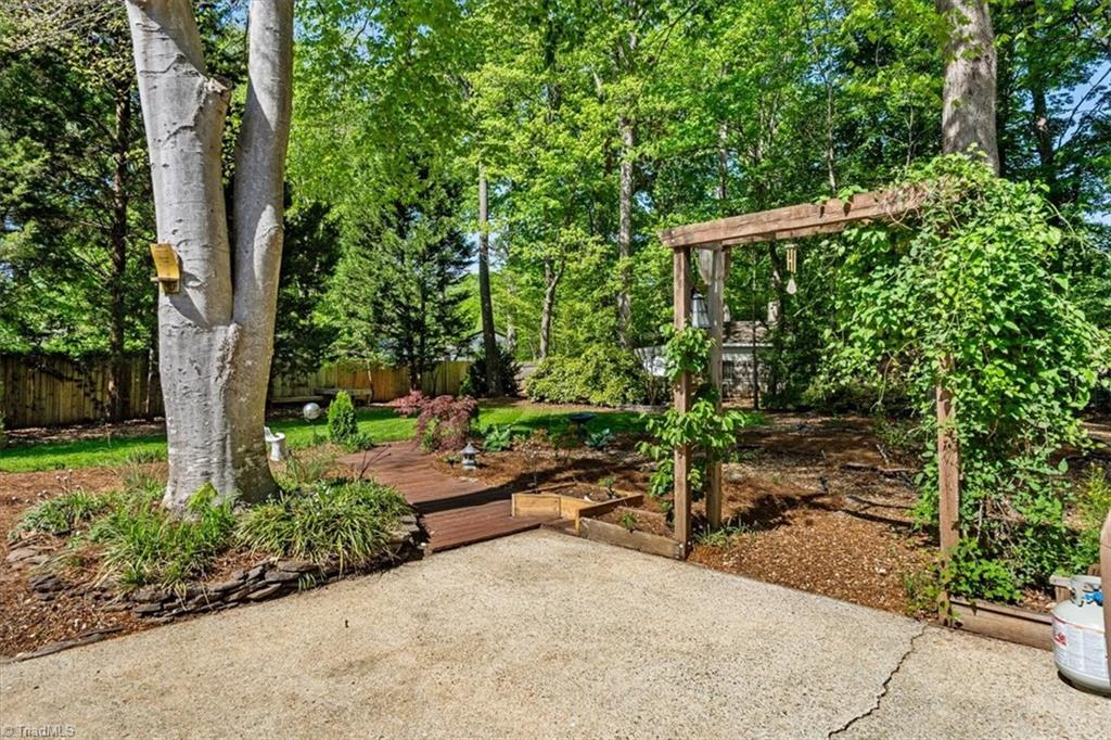 3502 Smoketree Drive