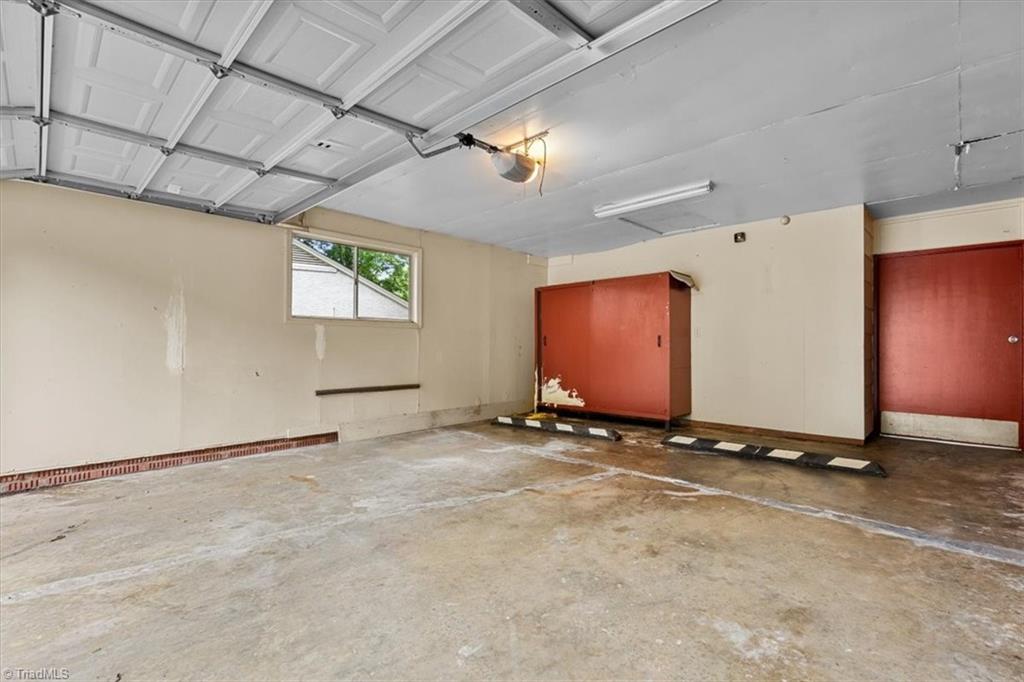 3505 Fox Place