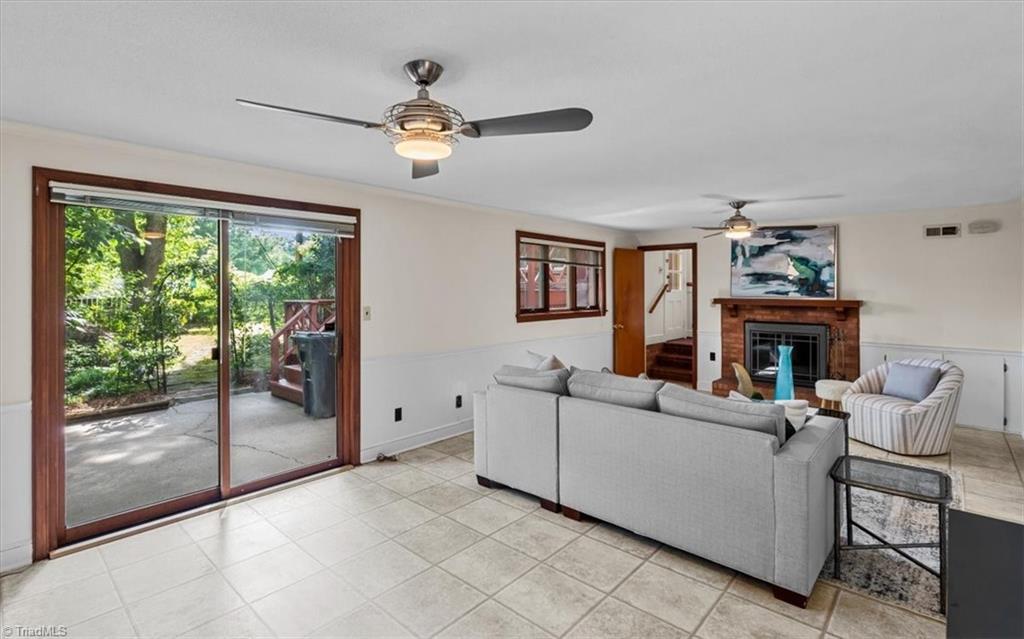 3505 Fox Place