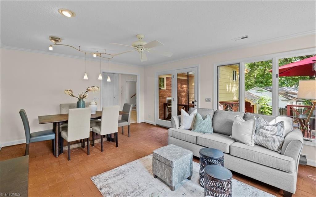 3505 Fox Place